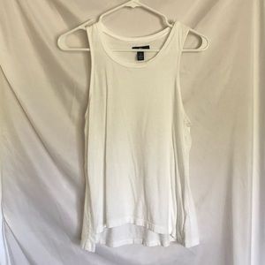 Gap crew neck tank top. Size: S